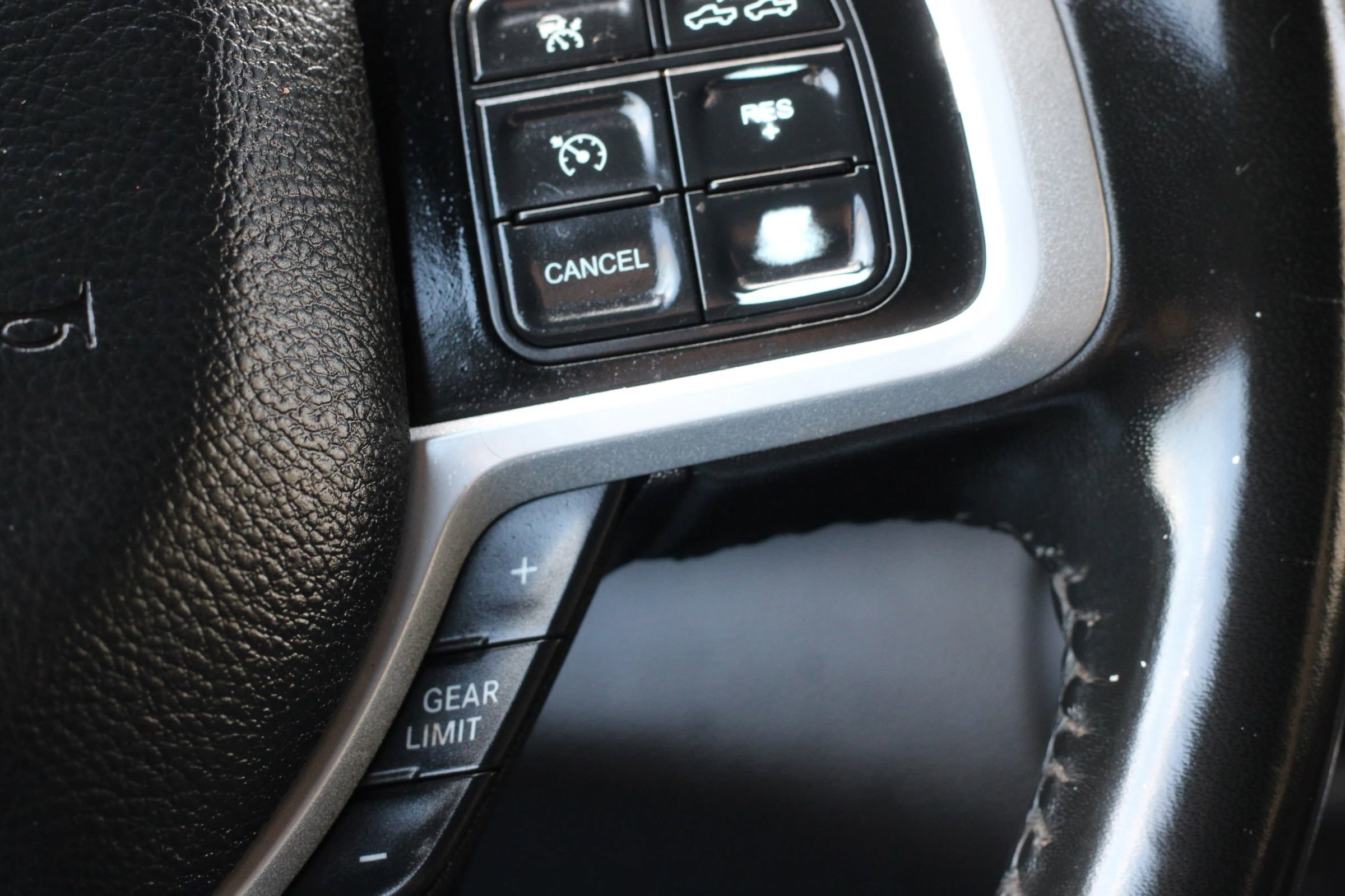 Used 2022 RAM 2500 Tradesman w/ Safety Group AWD/4WD image 17
