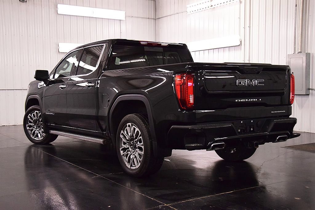 Used 2025 GMC Sierra 1500 Denali Ultimate image 5