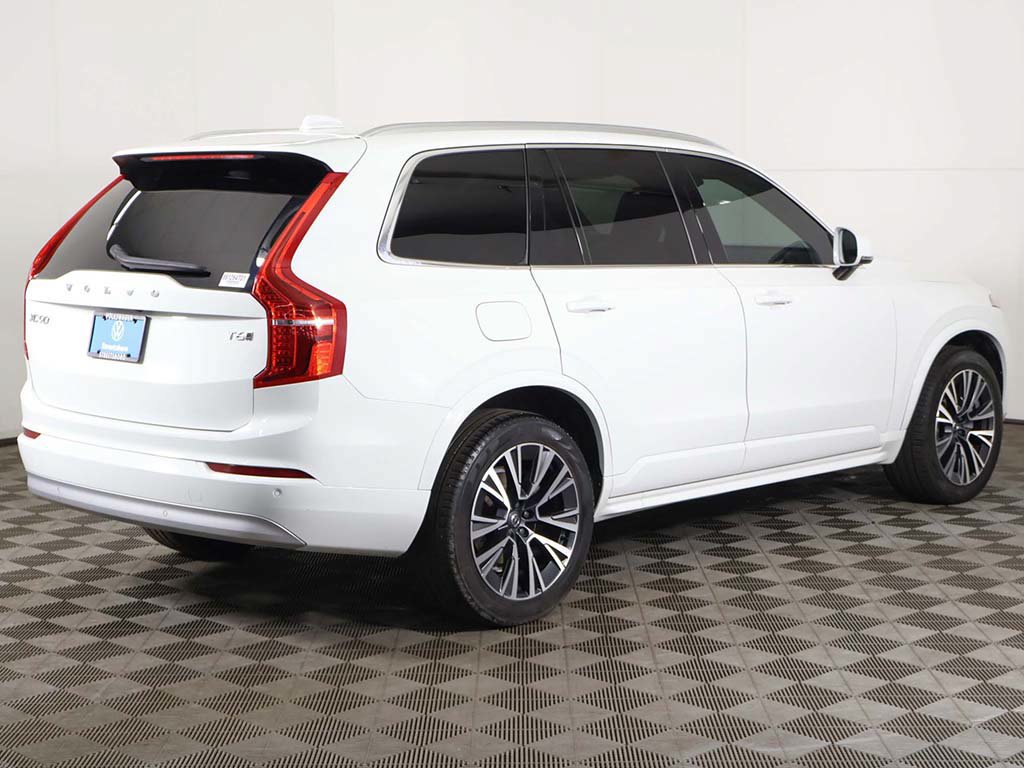 Used 2022 Volvo XC90 T6 Momentum w/ Climate Package AWD/4WD image 15