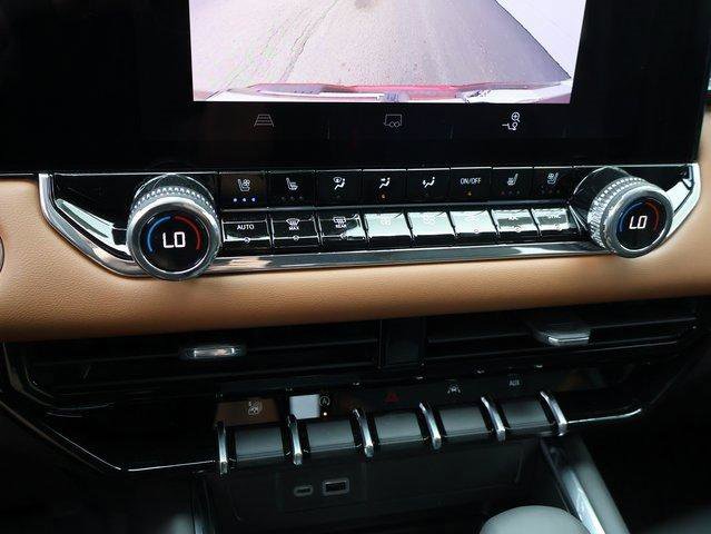 New 2025 GMC Canyon AT4 w/ Nightfall Edition image 29