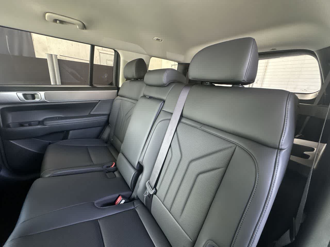New 2027 Hyundai Santa Fe SEL FWD image 22