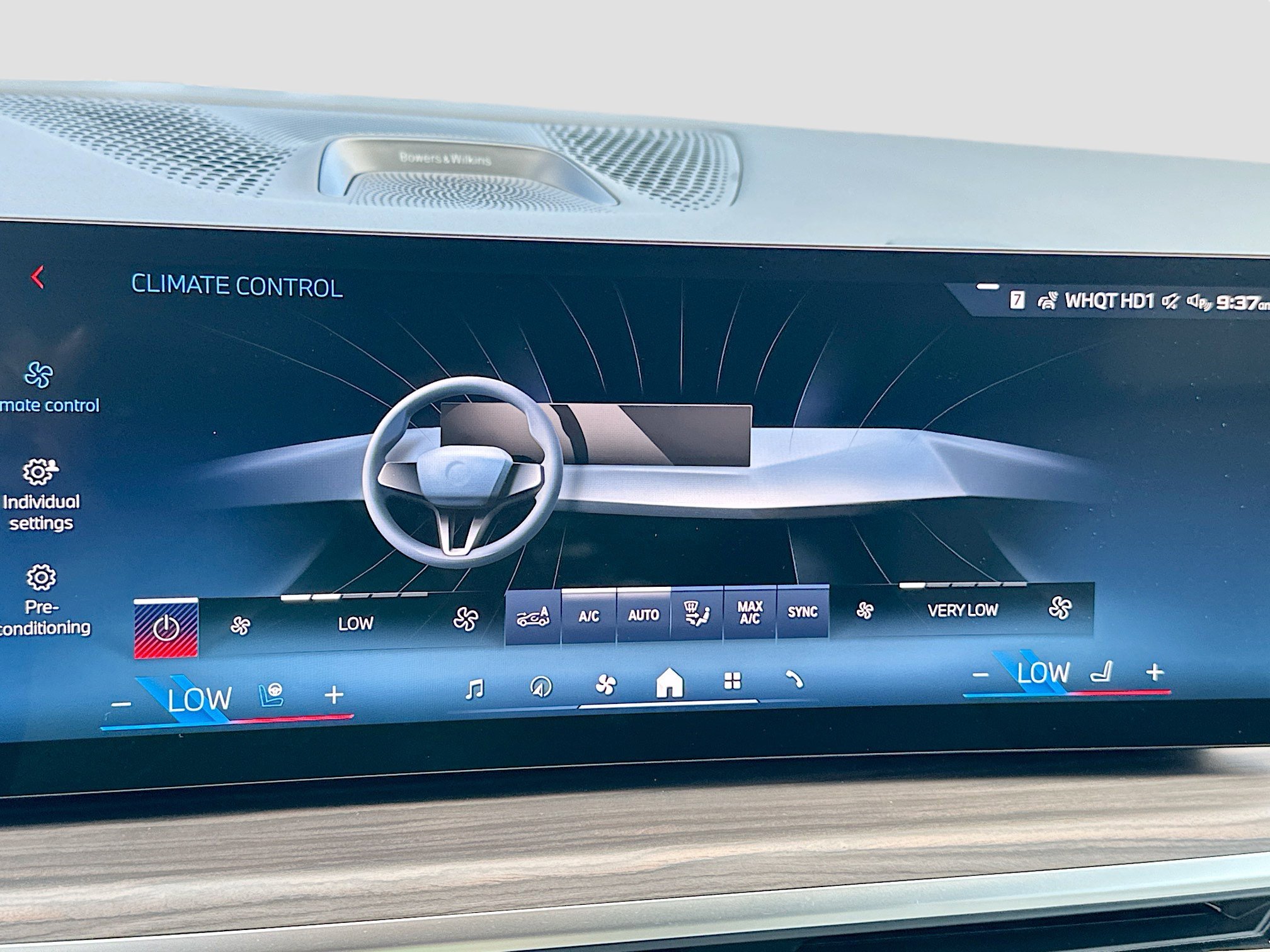 New 2026 BMW X7 M60i image 15