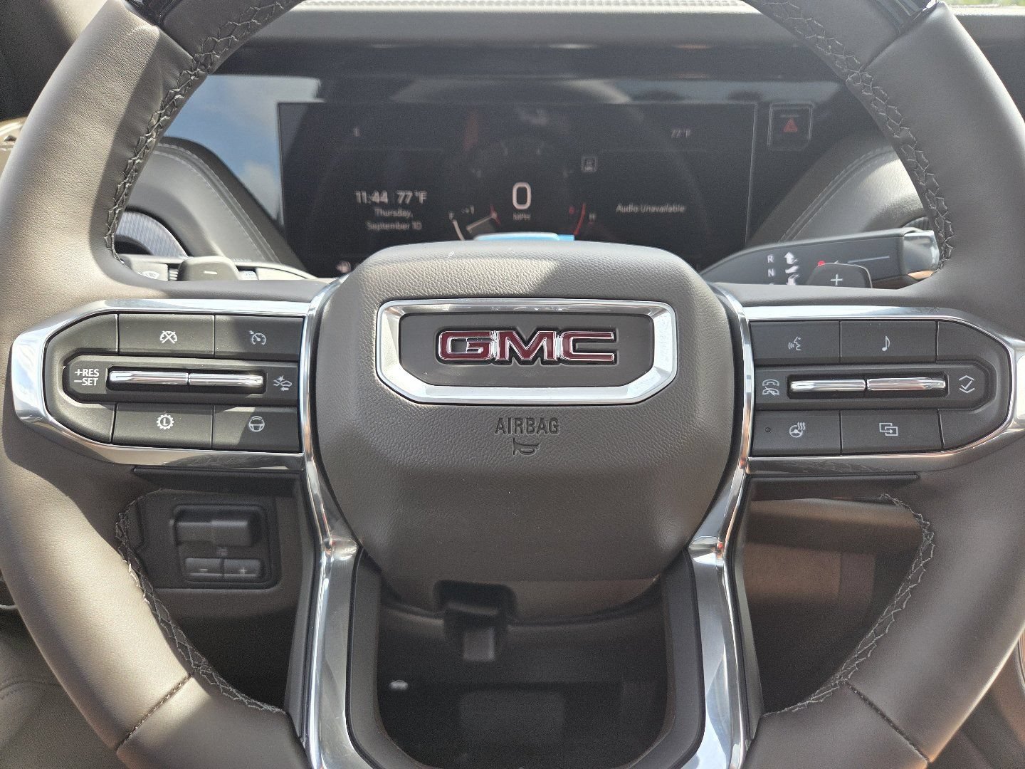 New 2026 GMC Yukon XL Elevation w/ Elevation Premium Package AWD/4WD image 33