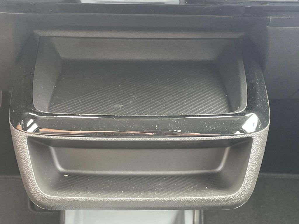 New 2027 Chevrolet Bolt LT FWD image 21
