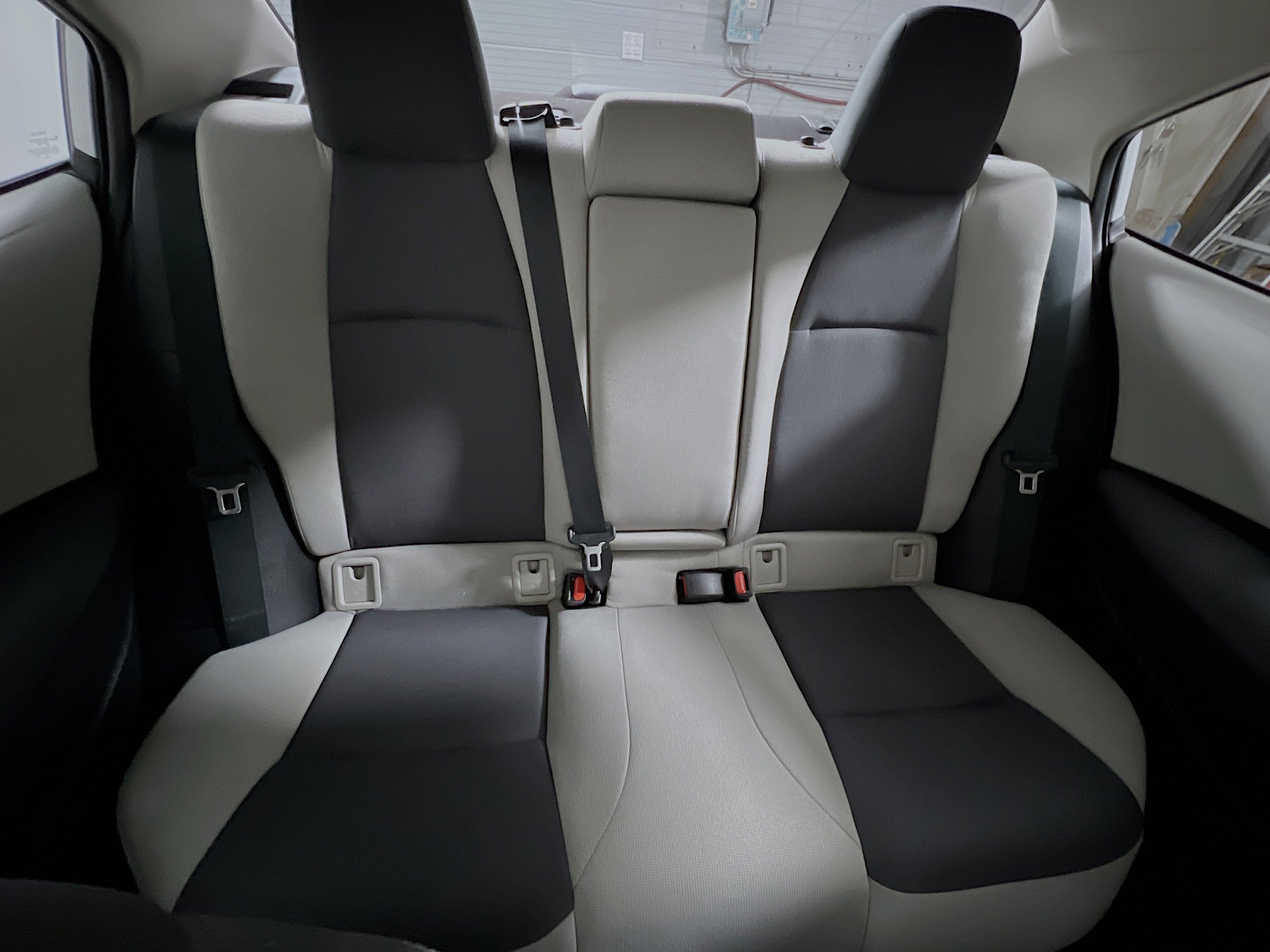 Used 2025 Toyota Corolla LE image 32