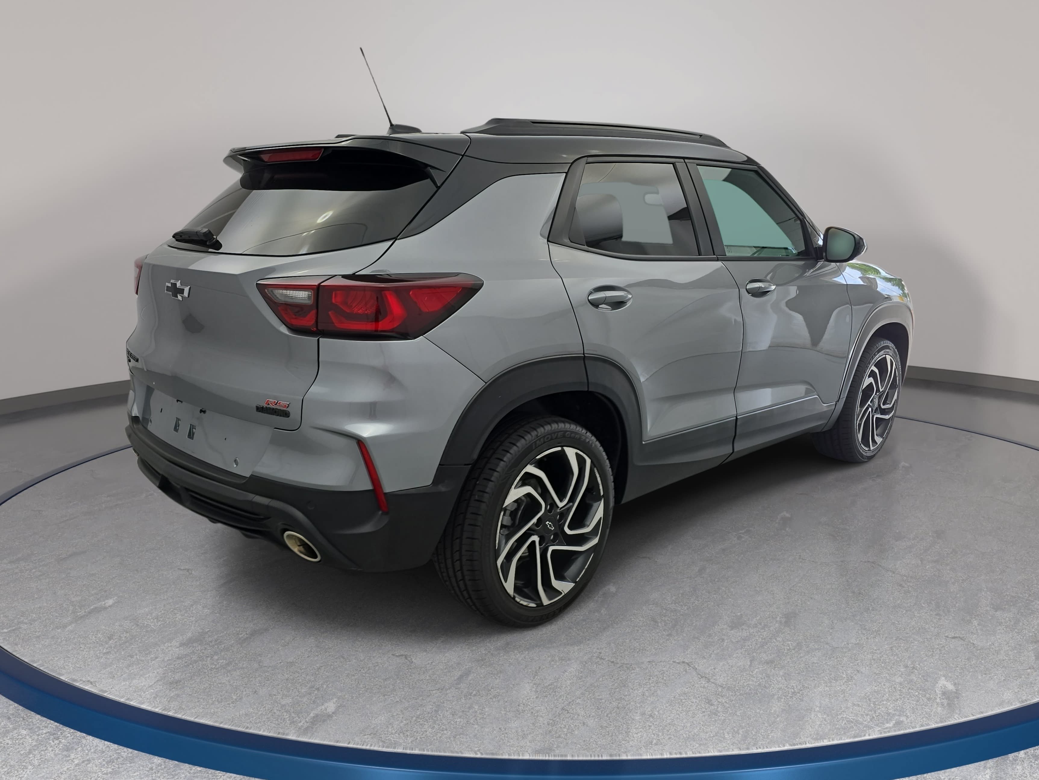 Used 2025 Chevrolet TrailBlazer RS w/ Convenience Package AWD/4WD image 5