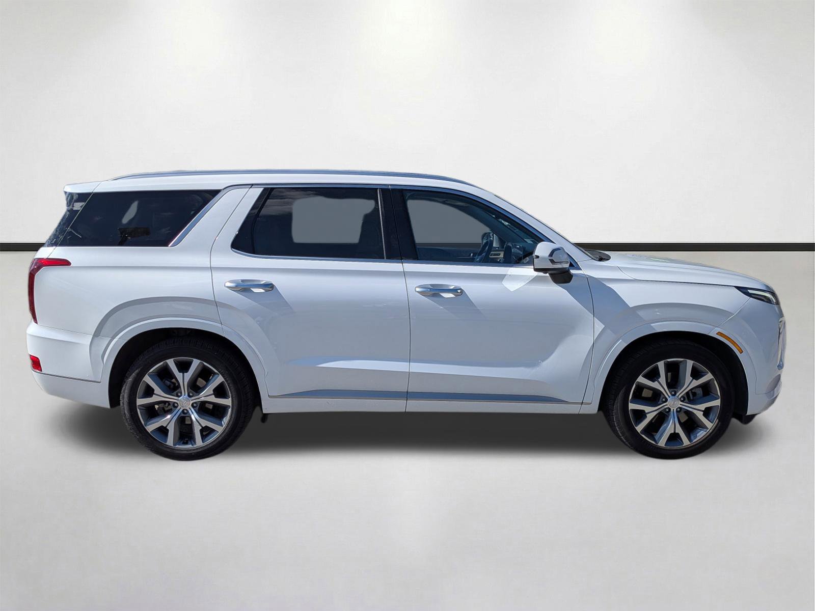 Used 2021 Hyundai Palisade Limited image 3