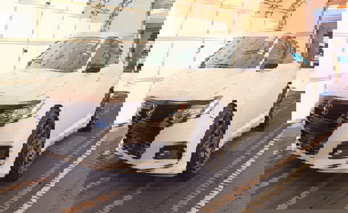 Used 2019 Honda Accord Sport image 1