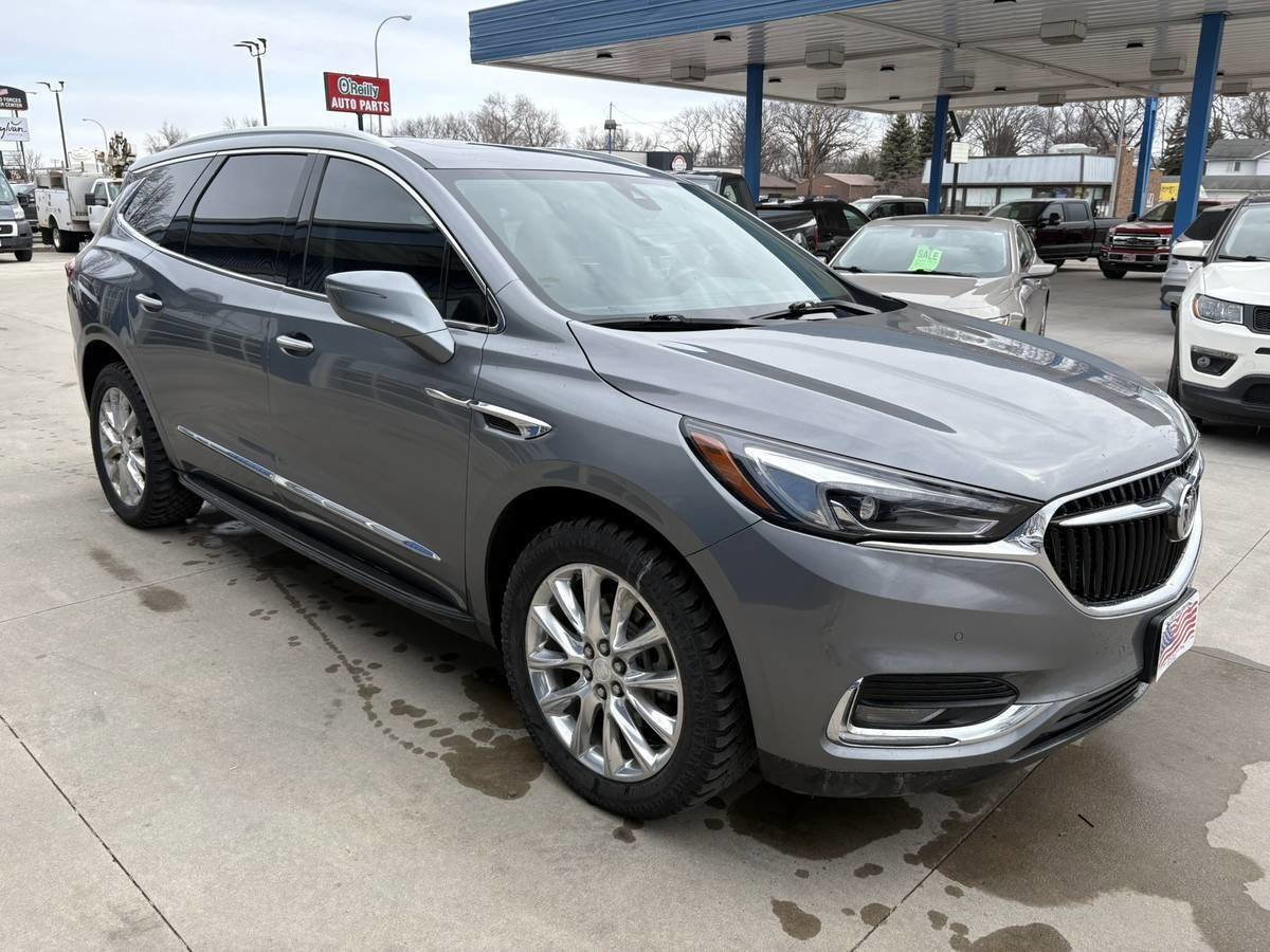 Used 2018 Buick Enclave Premium w/ Experience Buick Package AWD/4WD image 4