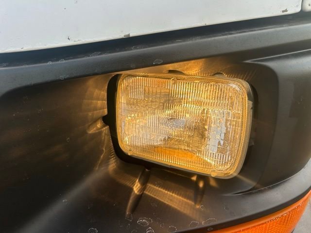 Used 2009 Chevrolet Express 3500 image 11