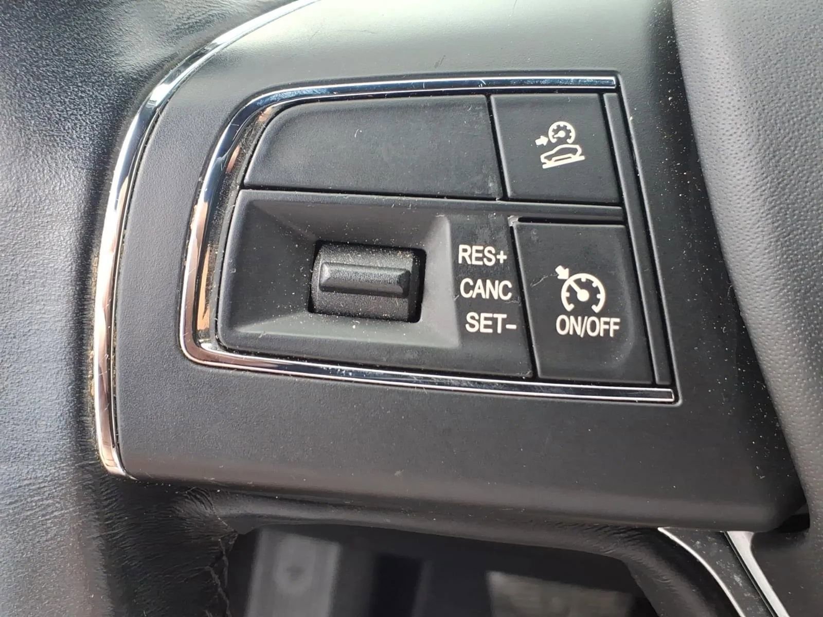 Used 2018 Maserati Levante image 27