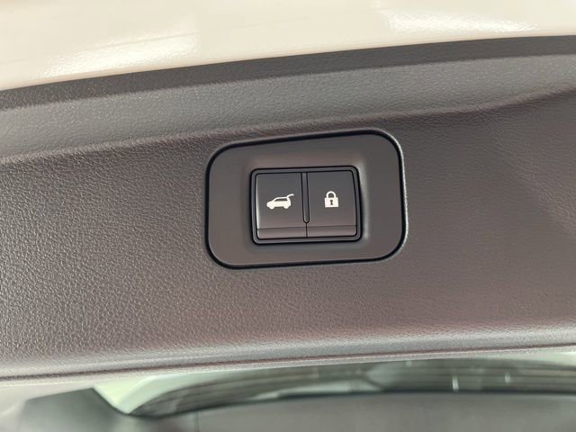 New 2026 Nissan Armada SL w/ Captain's Chari Seat Package image 52