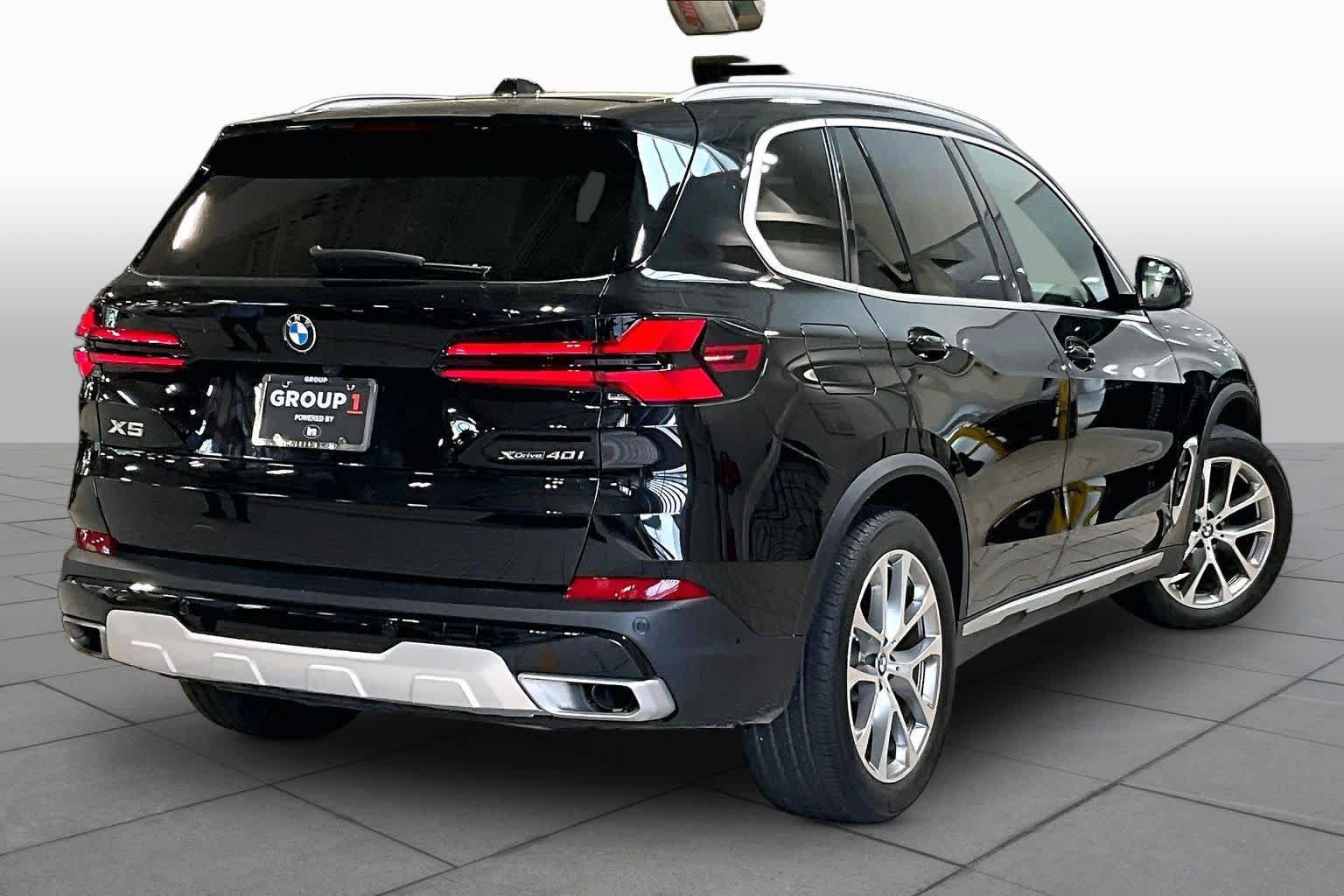 Used 2024 BMW X5 xDrive40i w/ Premium Package AWD/4WD image 13