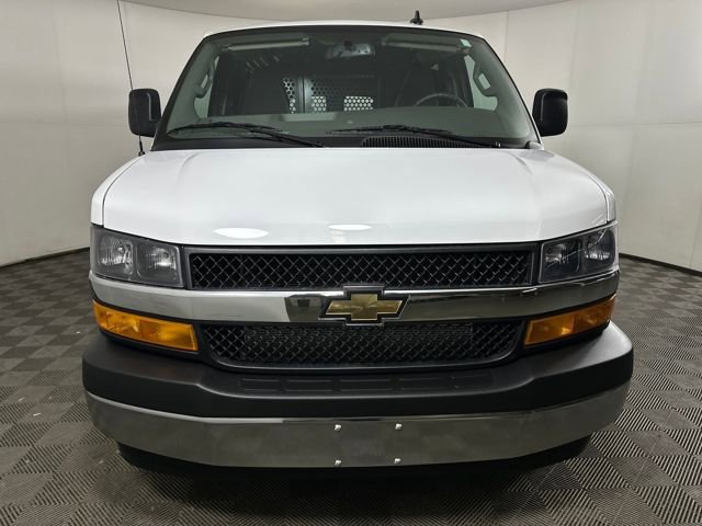 Used 2024 Chevrolet Express 2500 w/ Driver Convenience Package image 8