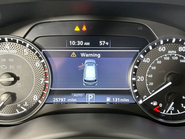 Used 2024 Nissan Armada SL w/ Captain's Chairs Package image 18