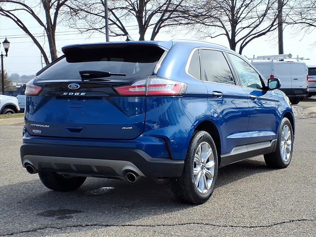Used 2024 Ford Edge Titanium image 4