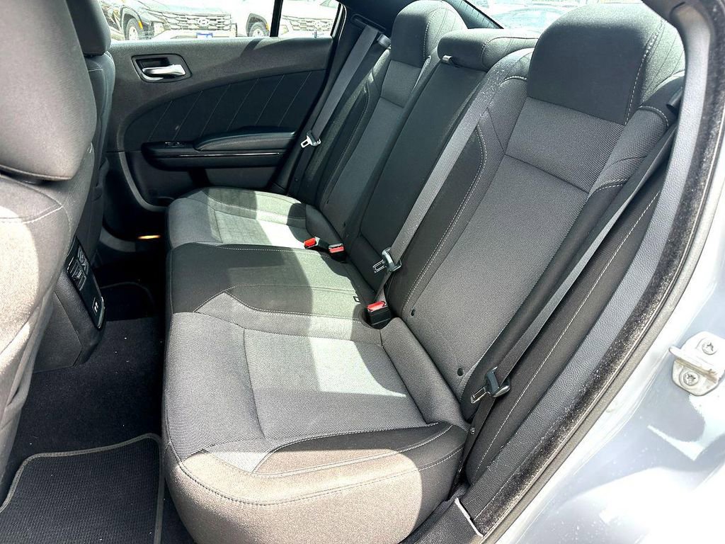 Used 2022 Dodge Charger SXT w/ Blacktop Package image 18