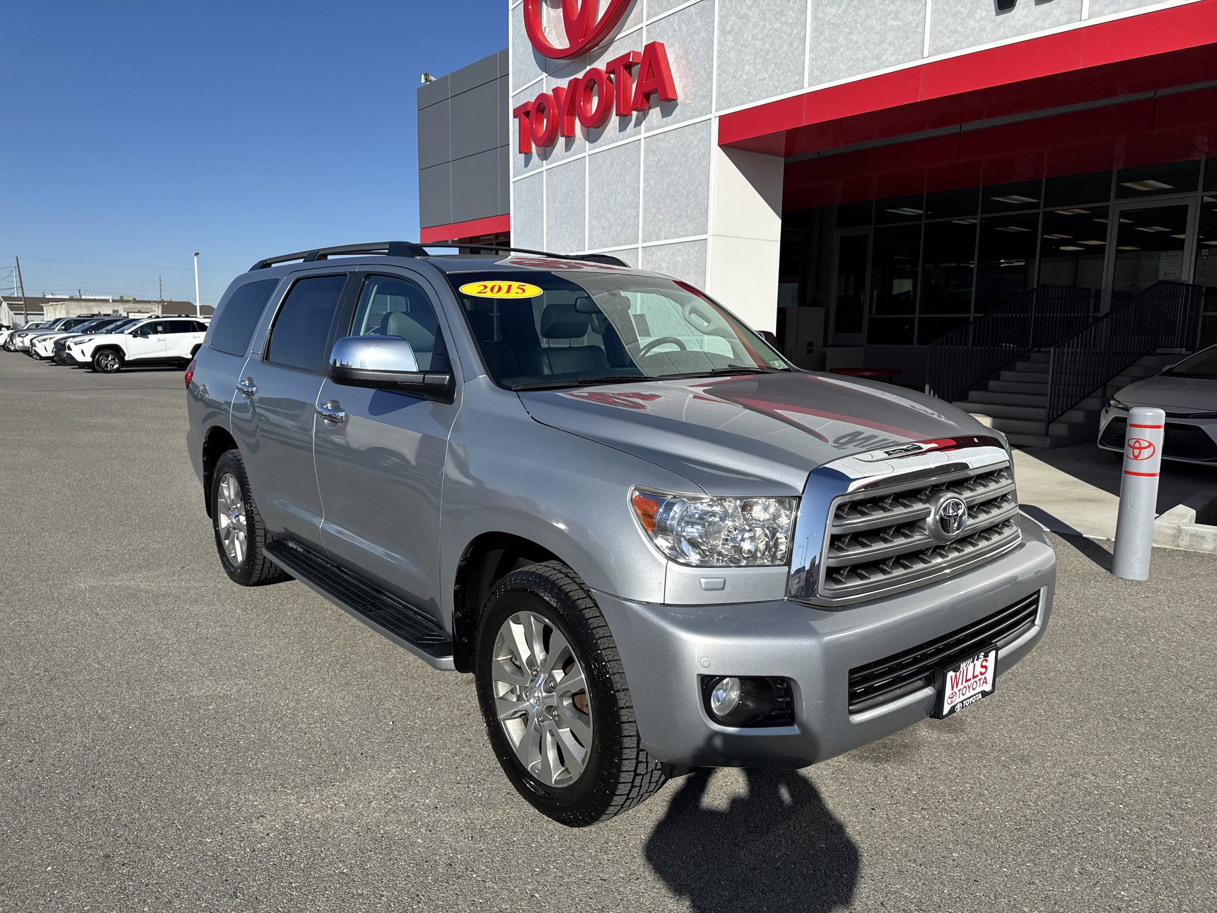 Used 2015 Toyota Sequoia Limited AWD/4WD image 1