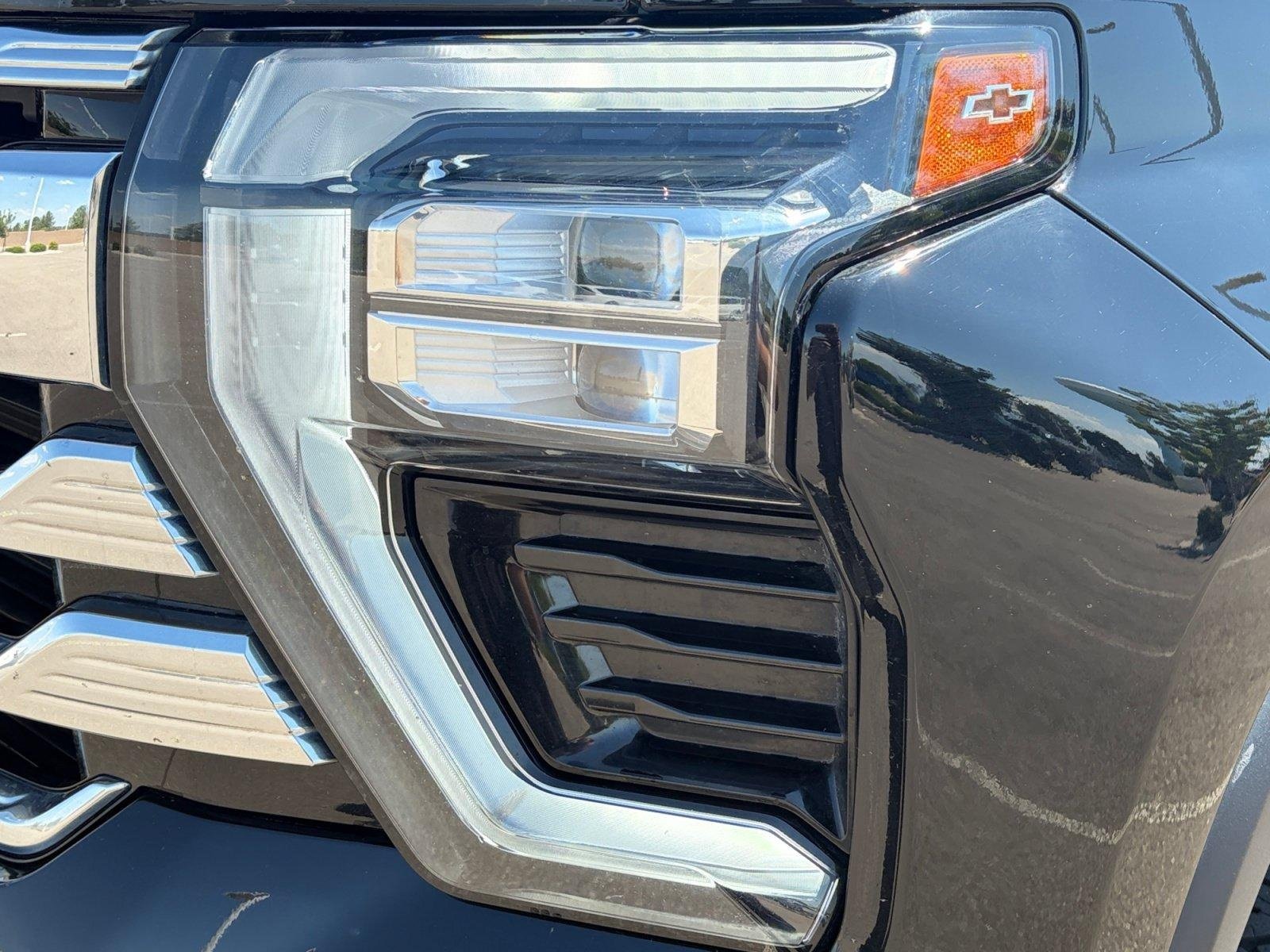 Used 2025 Chevrolet Silverado 2500 High Country w/ High Country Premium Package AWD/4WD image 10