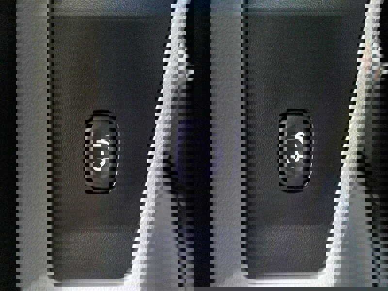 Used 2016 Dodge Grand Caravan SXT w/ Rear Park Assist Package image 24