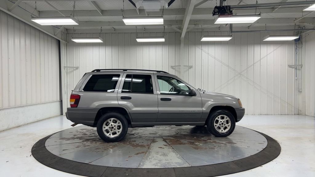 Used 2002 Jeep Grand Cherokee Sport image 9