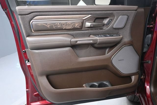 Used 2025 RAM 1500 Limited AWD/4WD image 4