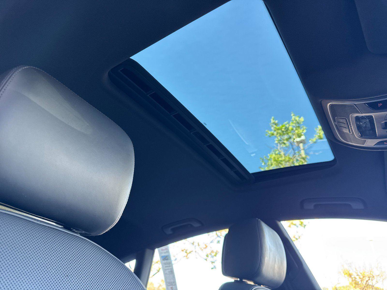 Used 2016 Audi RS 7 Prestige w/ RS 7 Dynamic Package image 15