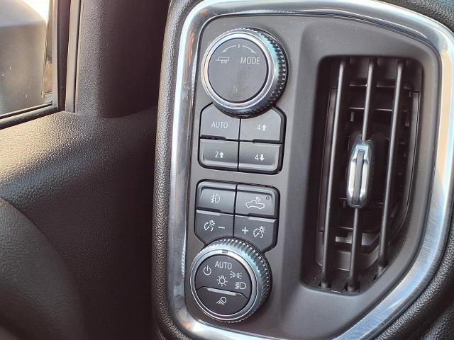 Used 2020 GMC Sierra 3500 Denali w/ Denali Ultimate Package image 15