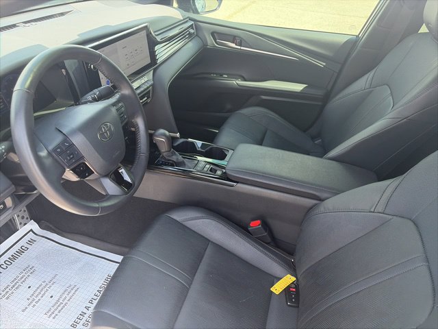 Used 2025 Toyota Camry XSE FWD image 16