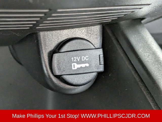 Used 2015 Dodge Journey Crossroad w/ Flexible Seating Group FWD image 20