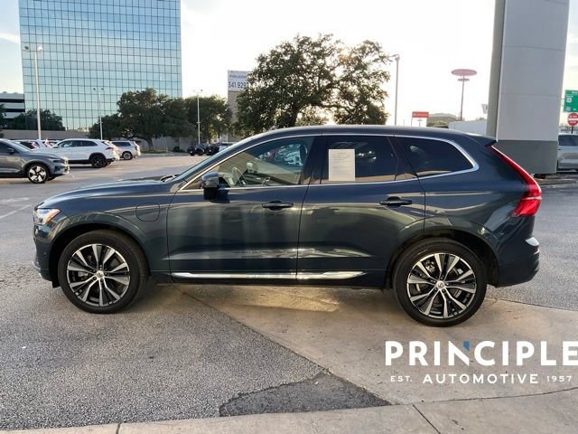 Used 2022 Volvo XC60 T8 Inscription Expression w/ Advanced Package AWD/4WD image 5