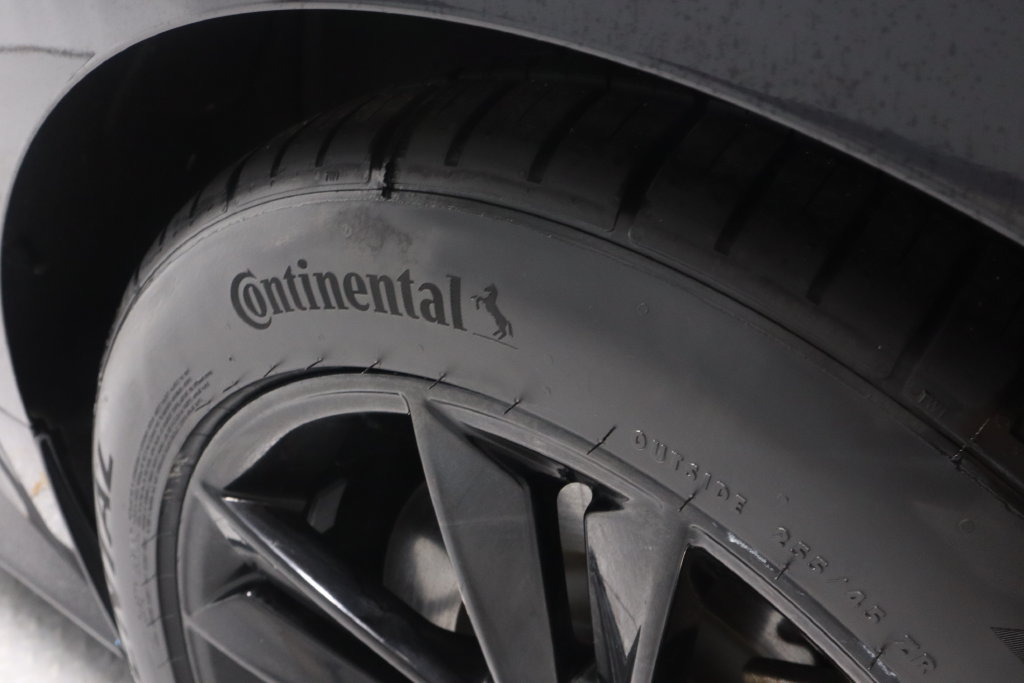 Certified 2025 Ford Mustang GT RWD image 16