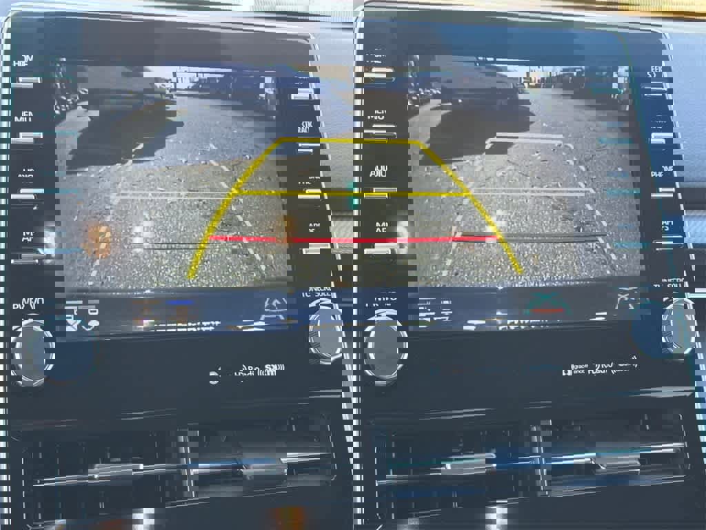 Used 2021 Toyota Avalon XSE image 29