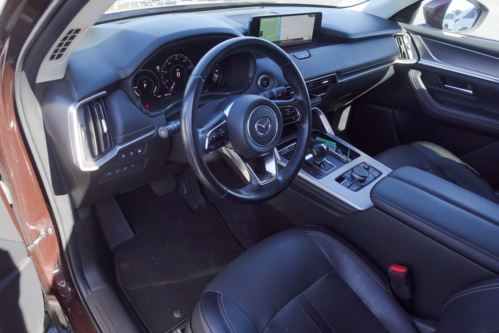 Used 2024 MAZDA CX-90 Plug-In Hybrid w/ Premium Pkg AWD/4WD image 11