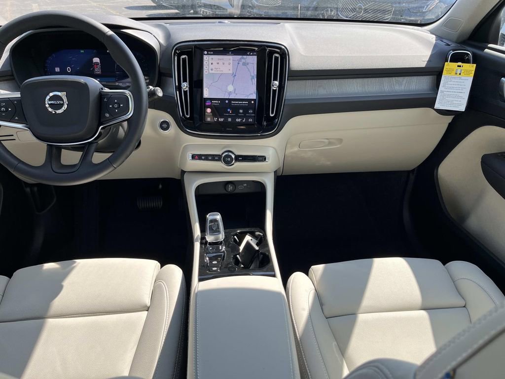 New 2026 Volvo XC40 B5 Plus w/ Protection Package Premier image 15