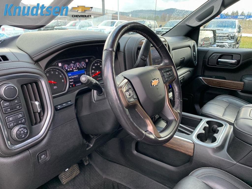 Used 2019 Chevrolet Silverado 1500 High Country w/ Technology Package image 16