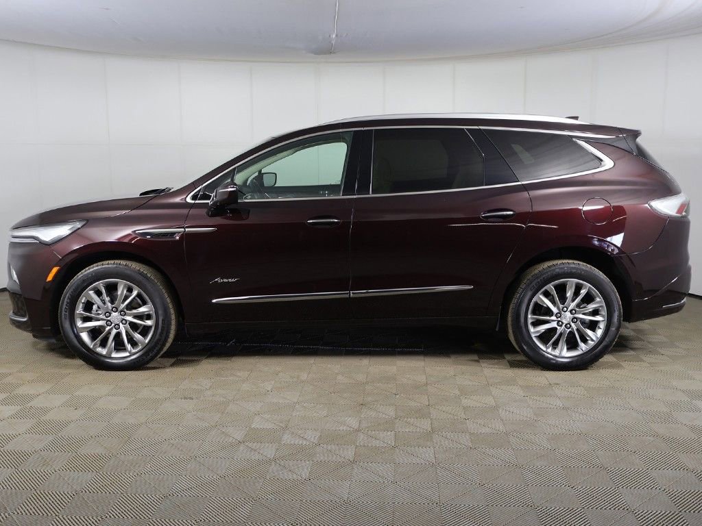 Used 2022 Buick Enclave Avenir w/ Avenir Technology Package image 19