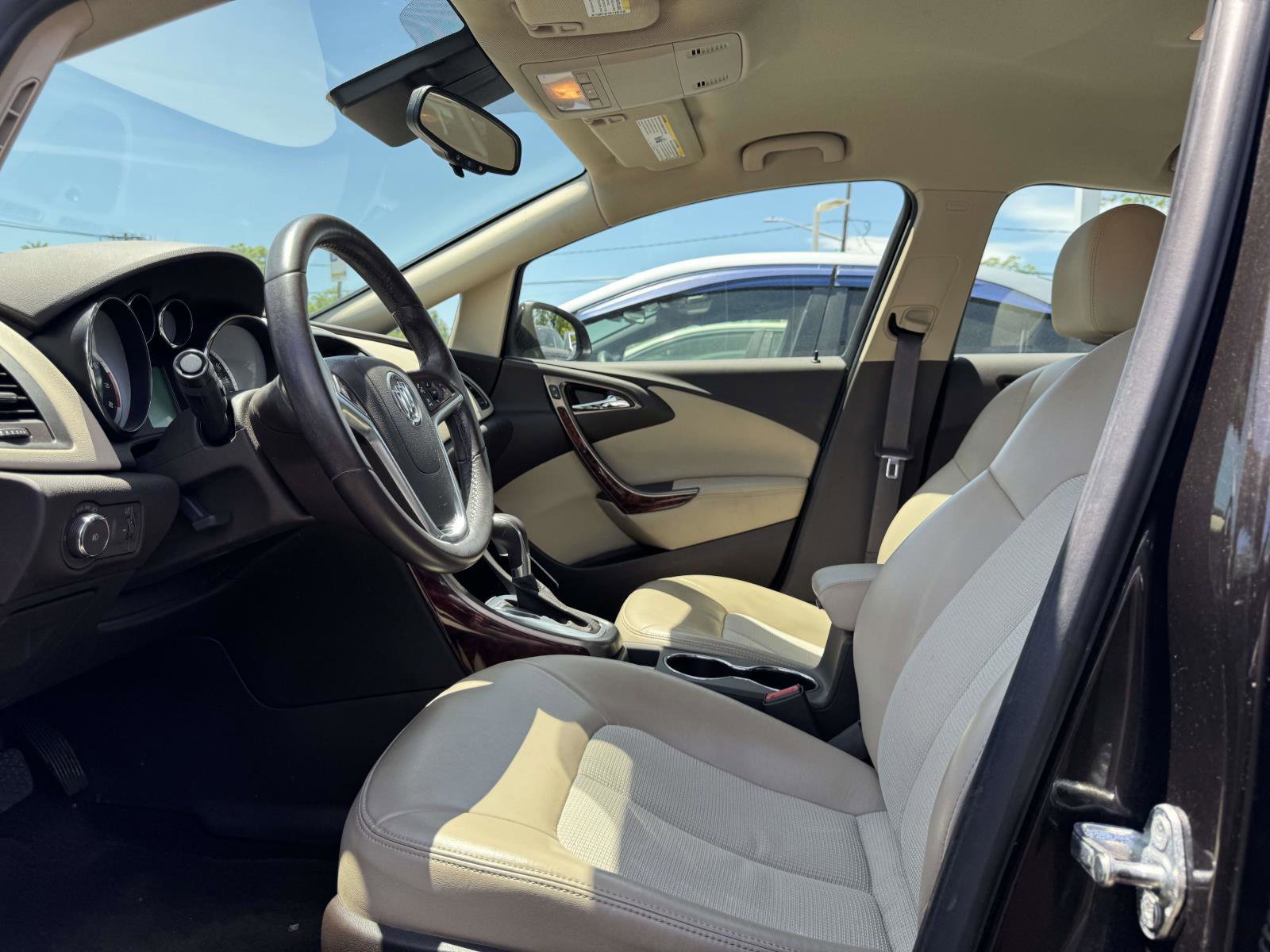 Used 2013 Buick Verano FWD image 12