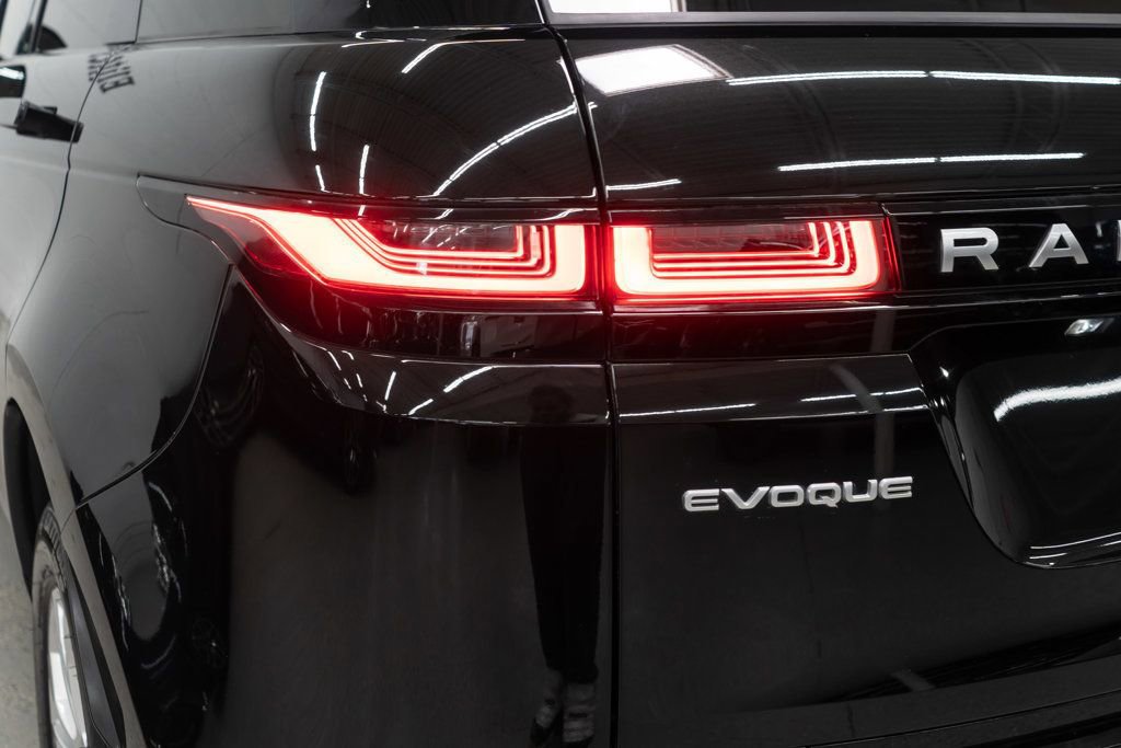 Used 2023 Land Rover Range Rover Evoque S image 45