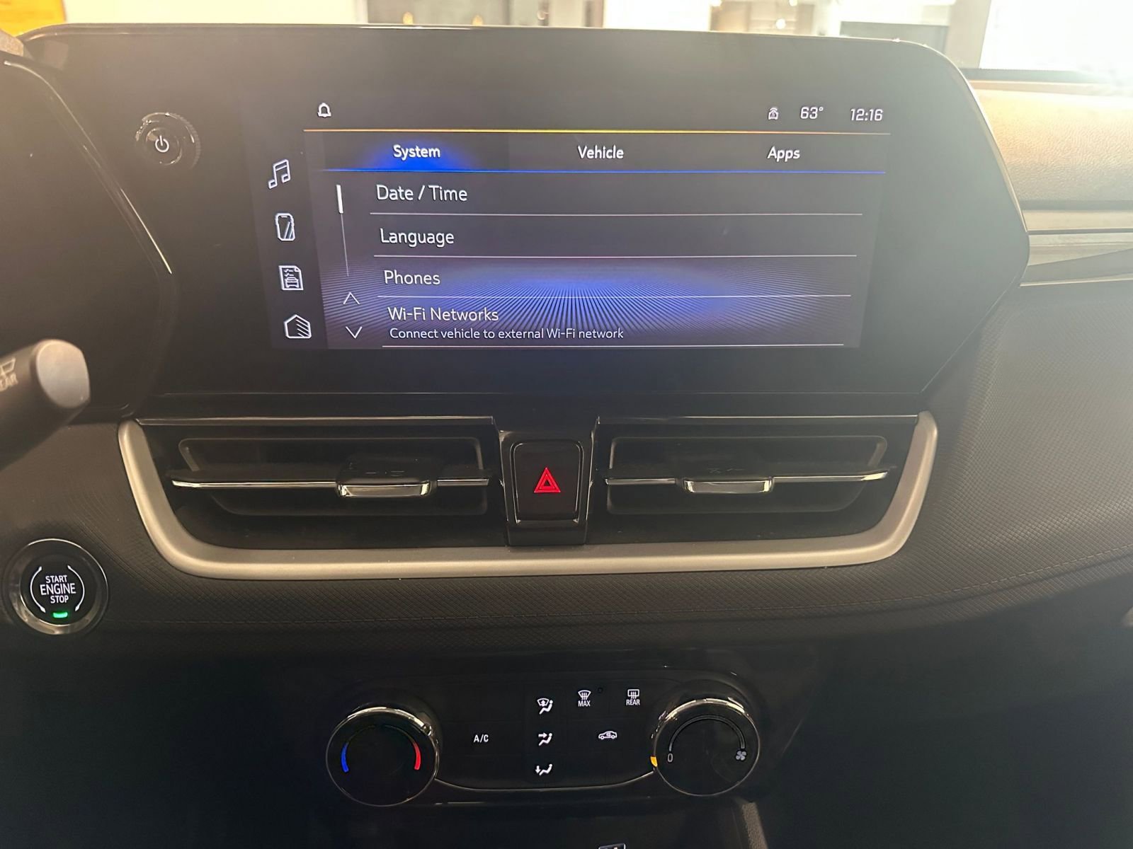 Used 2025 Chevrolet TrailBlazer LT image 21