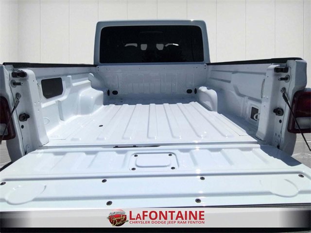 New 2025 Jeep Gladiator Sport image 28