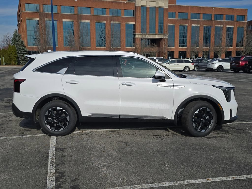 New 2026 Kia Sorento S image 17