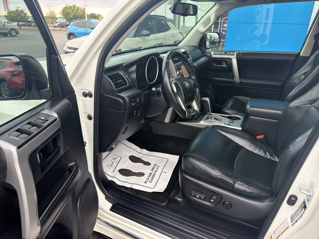 Used 2012 Toyota 4Runner Limited AWD/4WD image 11