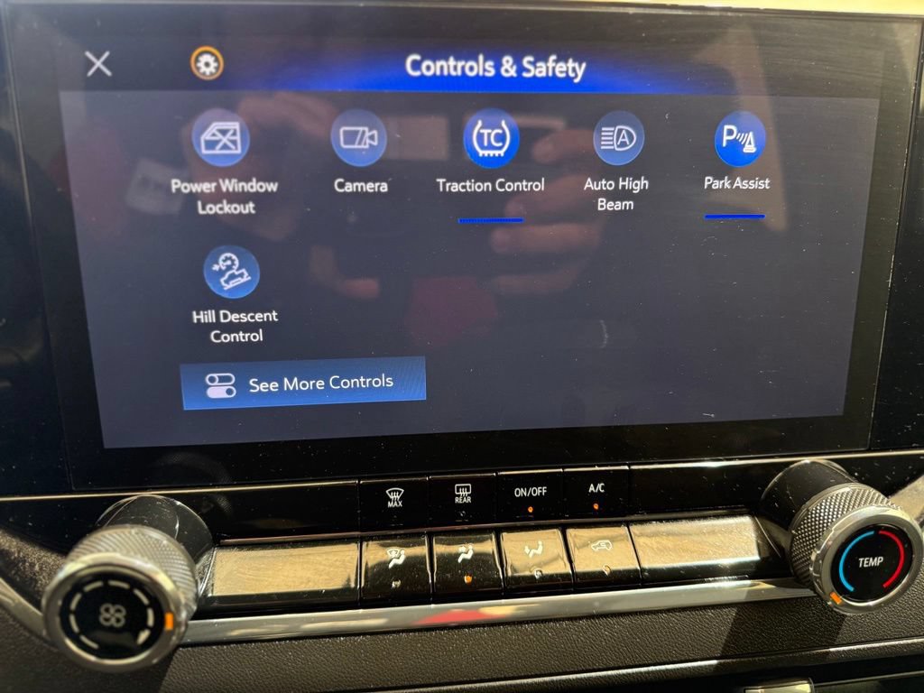 Used 2024 Chevrolet Colorado Trail Boss AWD/4WD image 45