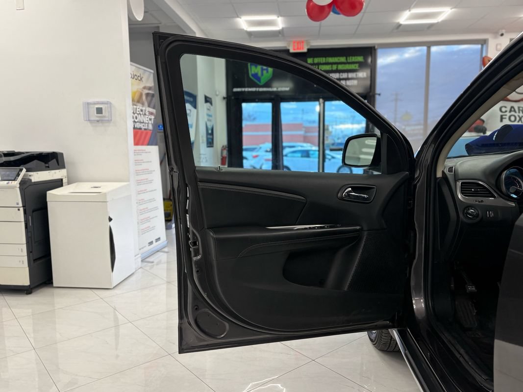 Used 2017 Dodge Journey Crossroad FWD image 37