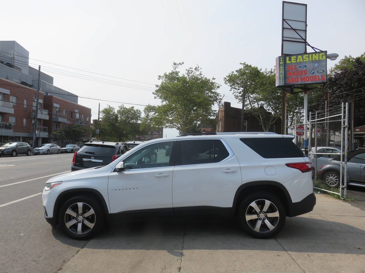 Used 2018 Chevrolet Traverse LT AWD/4WD image 5