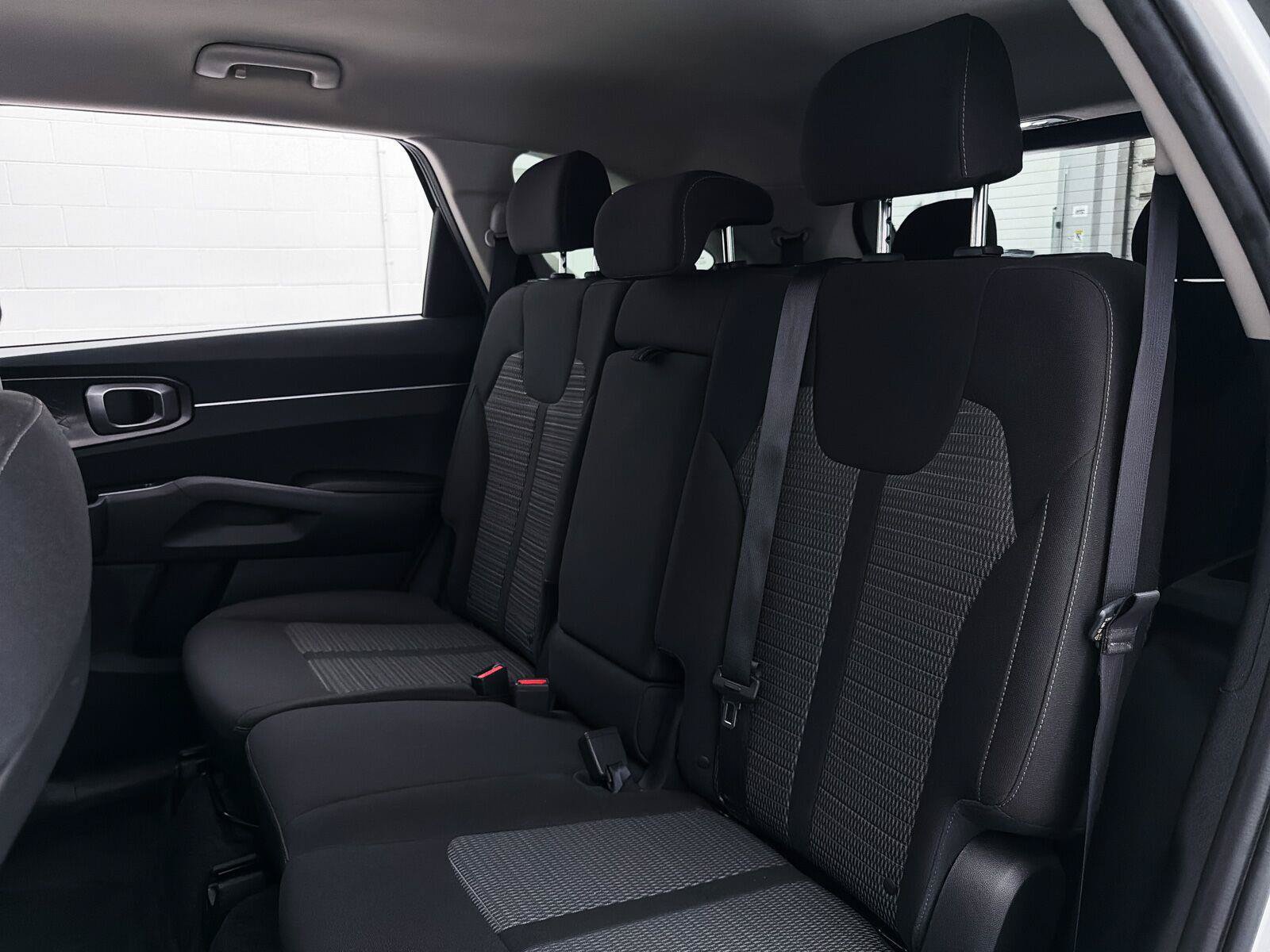 Used 2022 Kia Sorento LX FWD image 20