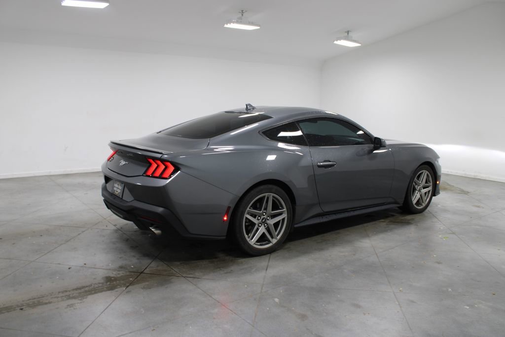 Used 2024 Ford Mustang Premium RWD image 9
