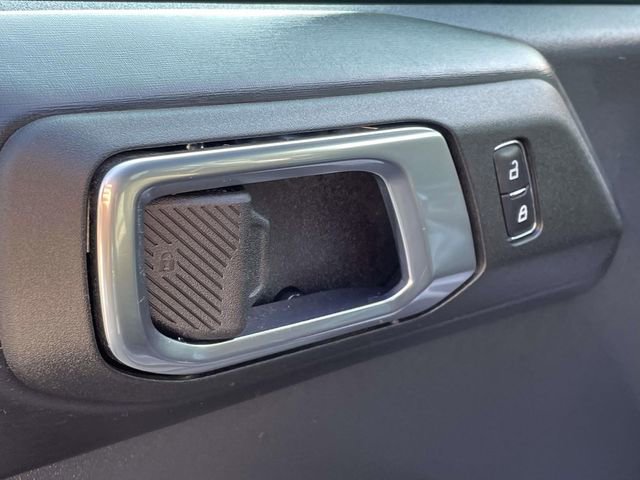 Certified 2025 Ford Bronco Badlands w/ Sasquatch Package image 14