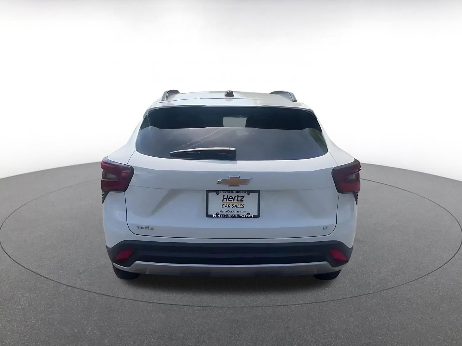 Used 2025 Chevrolet Trax LT w/ LT Convenience Package FWD image 12